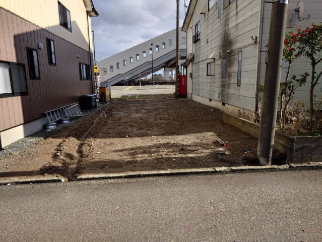 頸城区西福島売地の前面道路含む現地写真