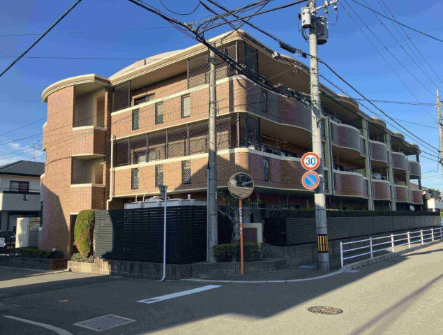 福岡市南区弥永2丁目　一棟マンション　満室稼働中の外観