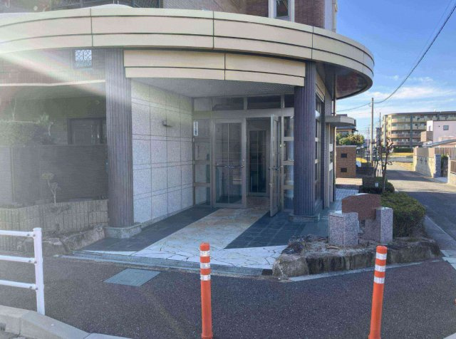 福岡市南区弥永2丁目　一棟マンション　満室稼働中のエントランス