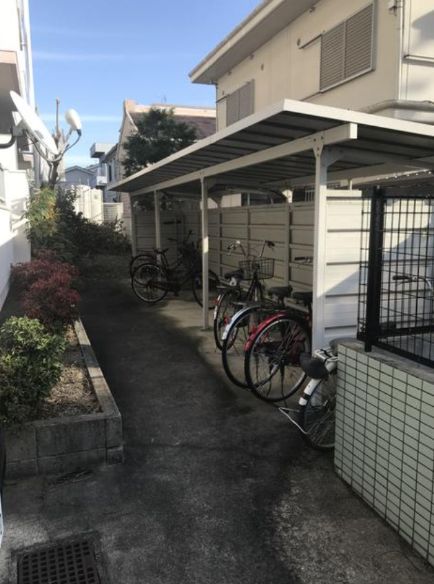 豊田市月見町2丁目　一棟マンション　好立地物件の駐輪場