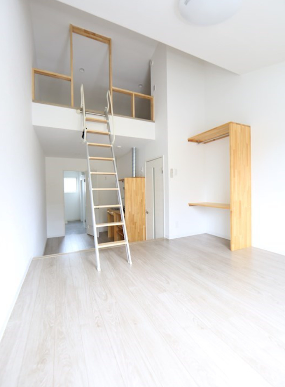 名古屋市守山区大森4丁目　一棟マンション　ワンルームの居間・リビング
