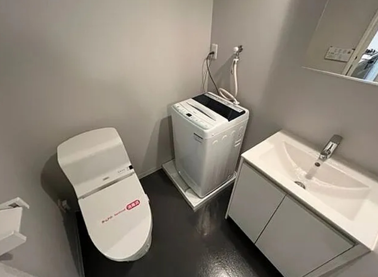 名古屋市中川区高畑3丁目　一棟マンション　満室稼働中のトイレ