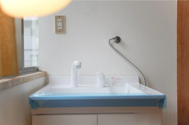 大阪市生野区桃谷3丁目　一棟マンション　の独立洗面台