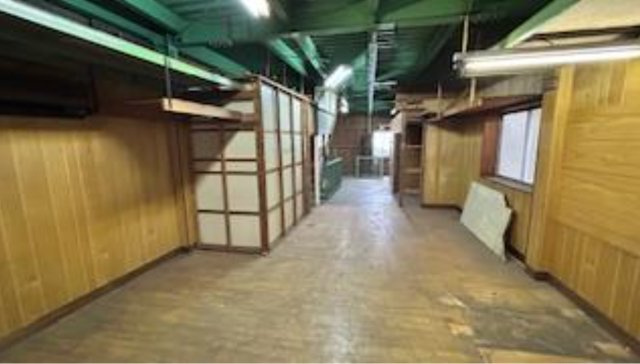 摂津市　空き店舗事務所　