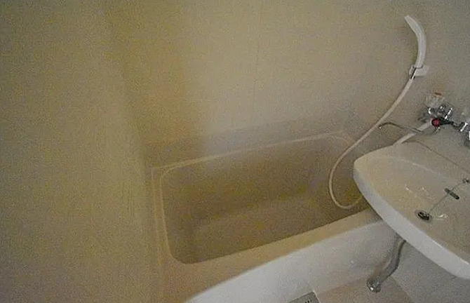 大阪市淀川区東三国2丁目　一棟マンション　満室稼働中の浴室