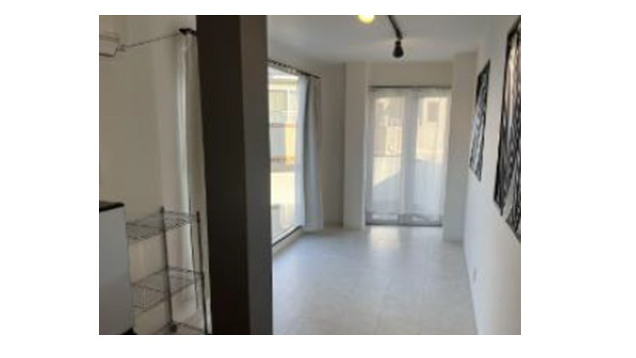 西宮市甲陽園西山町　事務所兼ワンルームマンションの洋室