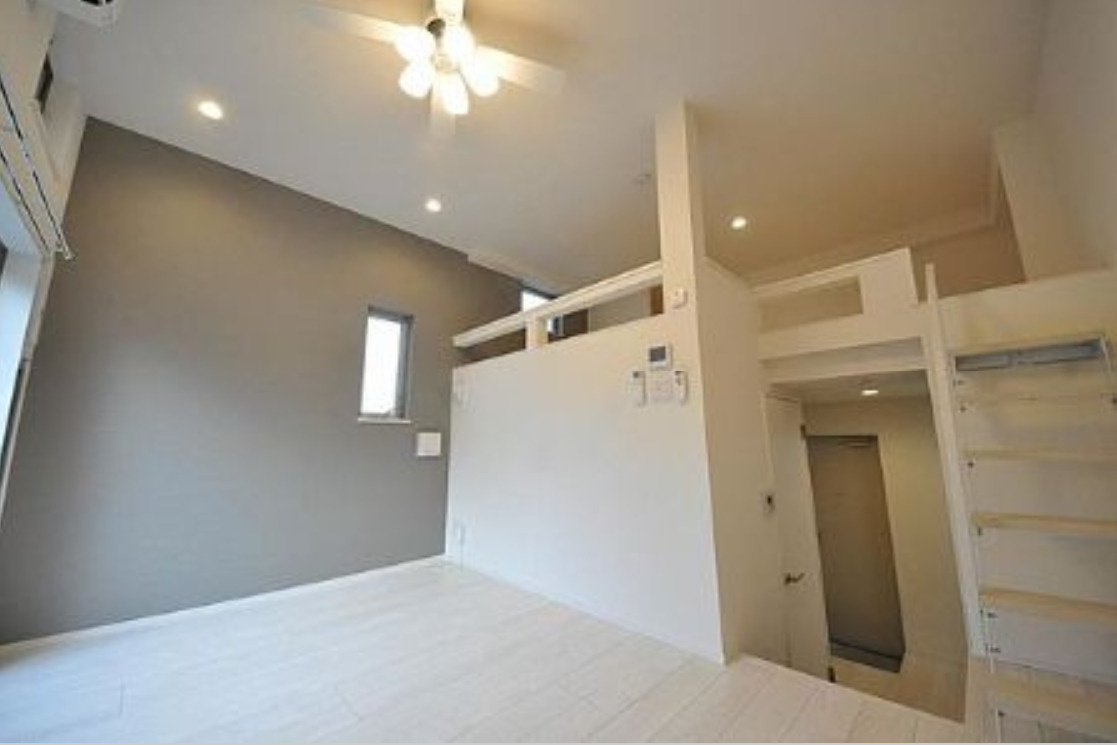 大阪市平野区喜連4丁目　大阪市内築浅アパートの洋室