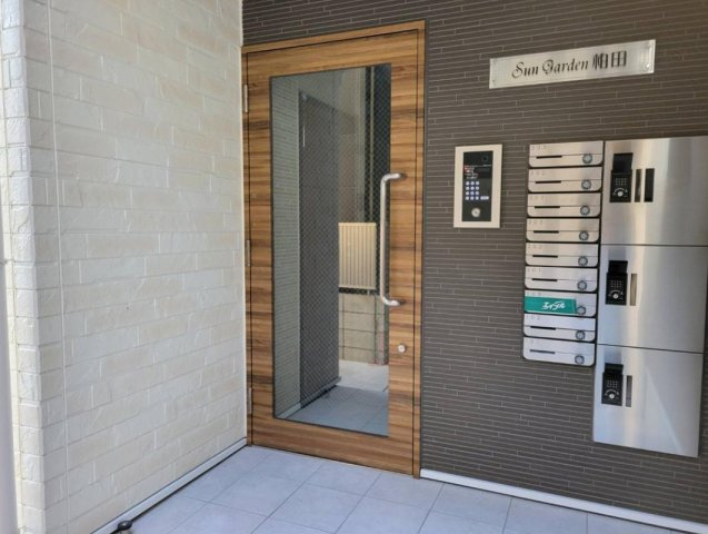 東大阪市柏田西1丁目　一棟アパート　満室稼働中のエントランス