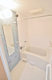 大阪市住之江区南加賀屋4丁目　一棟マンション　満室稼働中の浴室