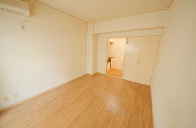 大阪市城東区関目3丁目　一棟マンション　満室稼働中の洋室