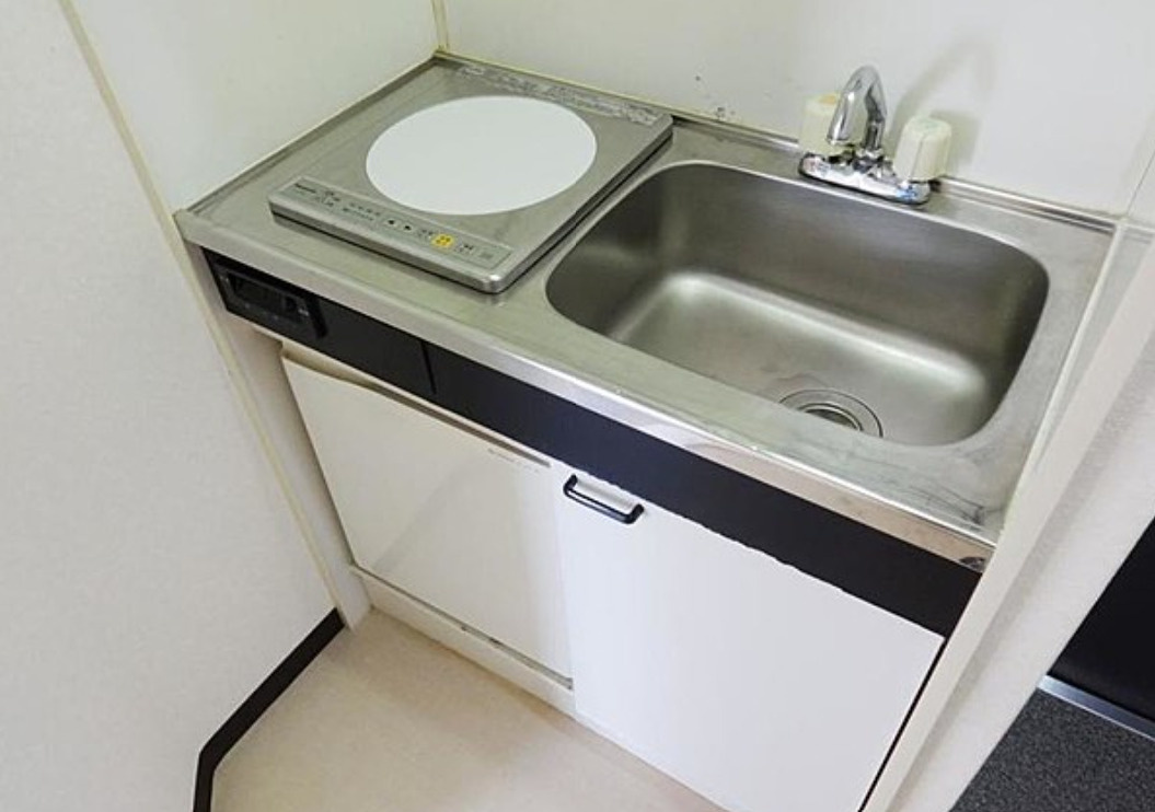 大阪市東淀川区相川2丁目　コインランドリー付マンションのキッチン