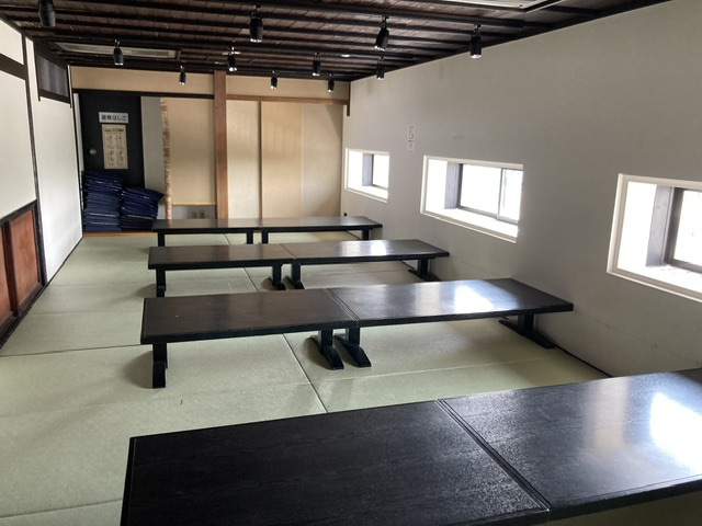 寒河江市本町１丁目の店舗の内装
