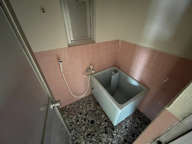 ラフォート牛田の浴室