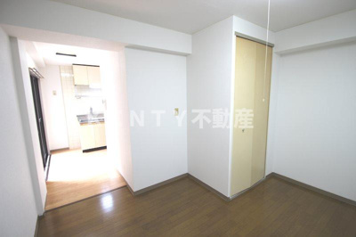 【居間・リビング】 | メインステージ下丸子 | ゆったりとしたリビングです