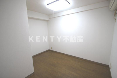 【寝室】 | メインステージ下丸子 | 落ち着いた色調の寝室です