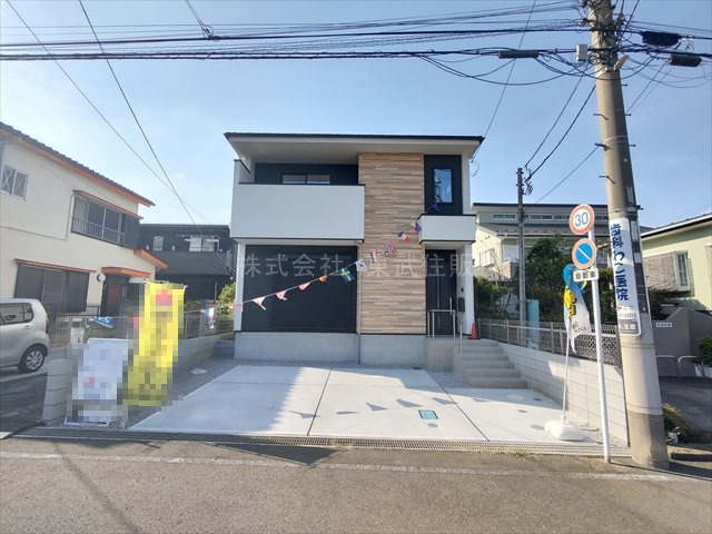 【前面道路含む現地写真】の画像