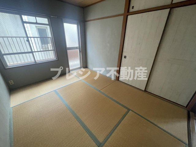 青葉ハイツの和室