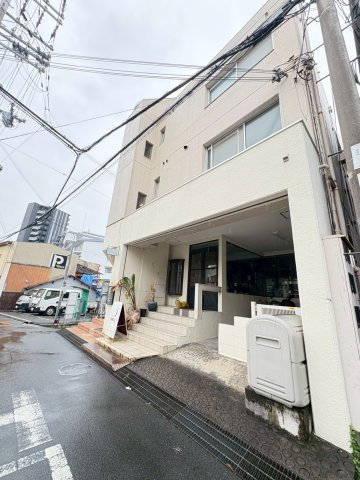 杉本ビルの外観