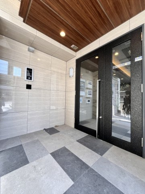 【エントランス】 | エヌエムキャトフヴァンサンク