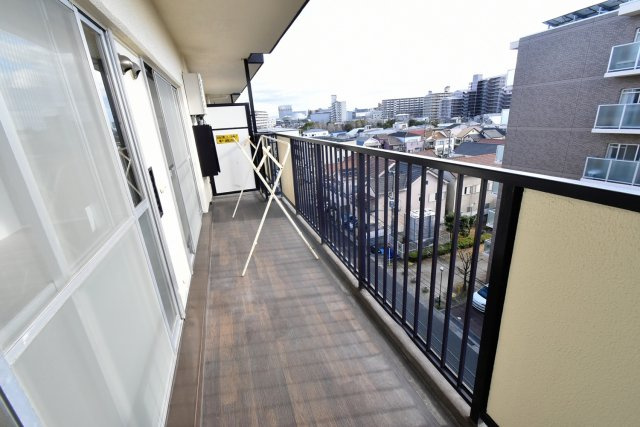 フェルザ西宮のバルコニー