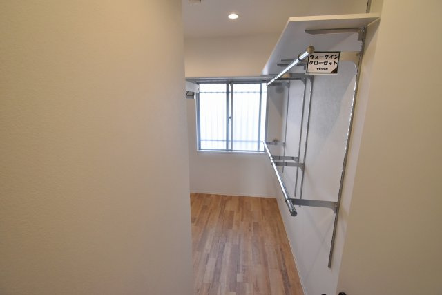 フェルザ西宮の収納|ウォークインクローゼット