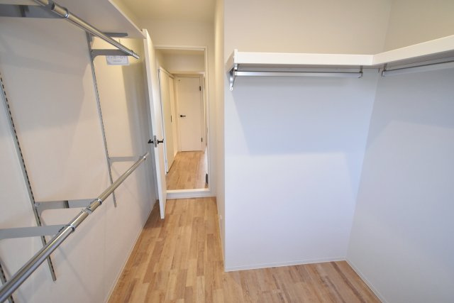 フェルザ西宮の収納|ウォークインクローゼット