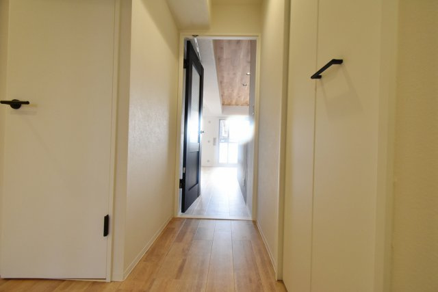 フェルザ西宮の内装|廊下