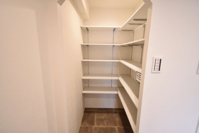 フェルザ西宮の収納|シューズクローゼット