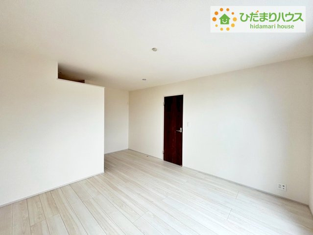 常陸太田市金砂郷第4　新築戸建の寝室|天井の高い主寝室。ゆっくりと過ごせる大人のくつろぎ空間！