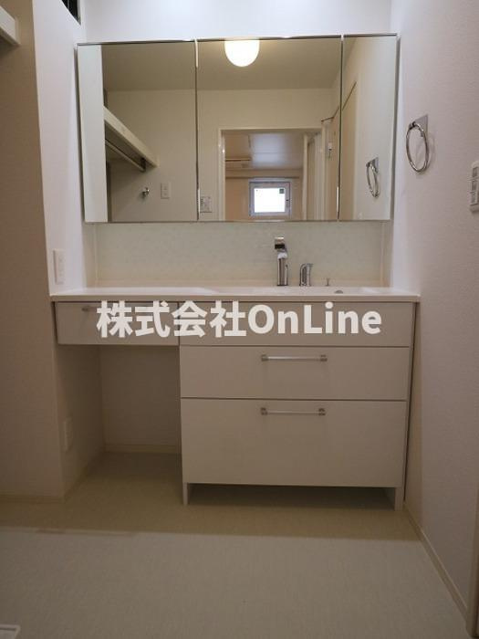 Luxtiaの洗面所