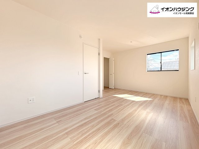 【筑紫野イオン3階にて10時〜21時まで営業中です！】 筑紫野イオンに来られた際は、お買い物ついでに気軽にお立ち寄りください♪ 所要時間20分程度の物件購入相談会も実施しております！