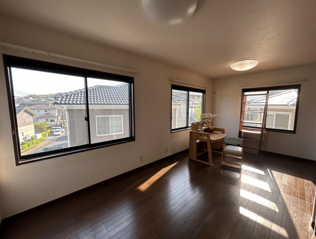 いわき市葉山2丁目　中古戸建の洋室