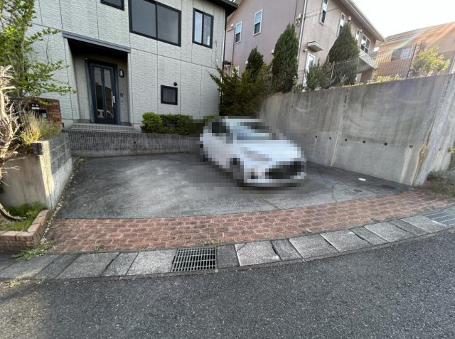 いわき市葉山2丁目　中古戸建の駐車場