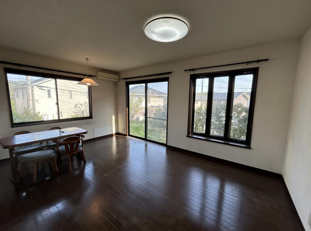 いわき市葉山2丁目　中古戸建の居間・リビング