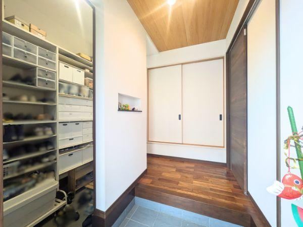 久原北　中古の収納|アウトドア収納に便利なシューズクローク♪