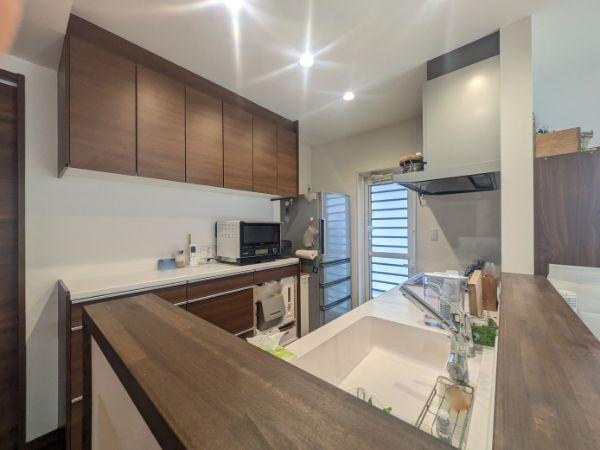 久原北　中古のキッチン|収納豊富なカップボードもあり♪