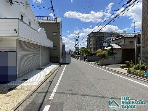 鷹峯南鷹峯町 新築戸建(1号棟)の前面道路含む現地写真
