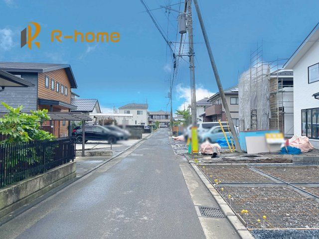 水戸市元吉田町2期　新築戸建て　3号棟の前面道路含む現地写真|堂々！建物完成♪実際のお部屋をご見学可能です♪
ご見学が一番の資料！お気軽にお問い合わせ下さい♪
