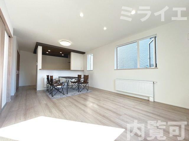 【新築戸建】札幌市中央区北20条西15丁目2棟の居間・リビング