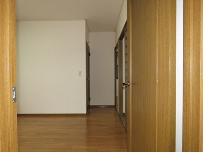 【その他】 | リッツハウスA | 玄関からダイニングキッチン