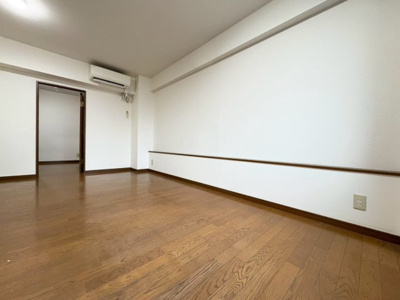 【居間・リビング】 | 杉本ビル