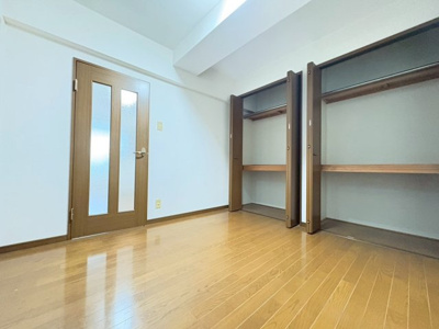 【洋室】 | 杉本ビル