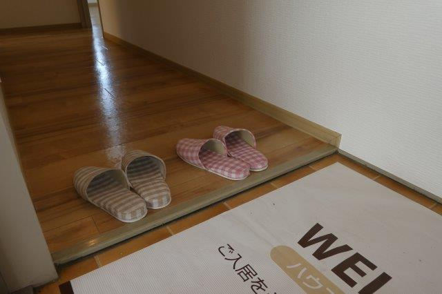 倉敷市新田のアパートの玄関
