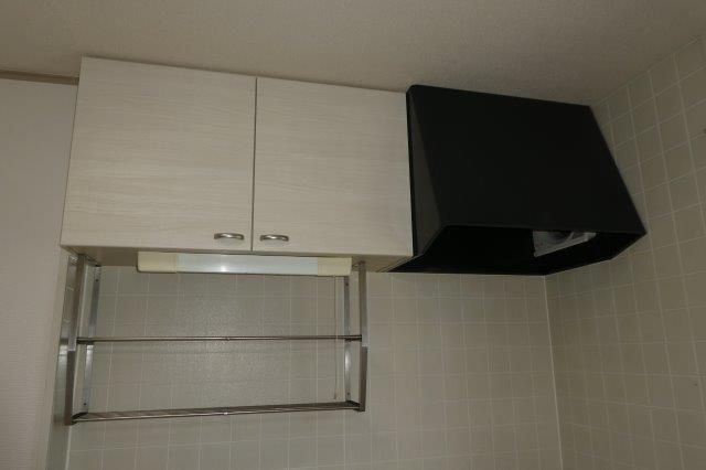 倉敷市新田のアパートのキッチン|キッチン上収納