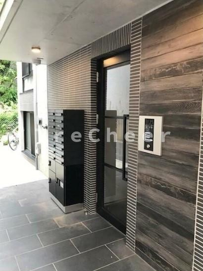 エマーレ練馬高野台のエントランス