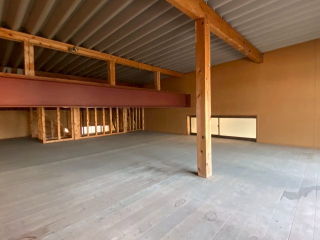 鳥取市寿町倉庫の内装|２階　倉庫内