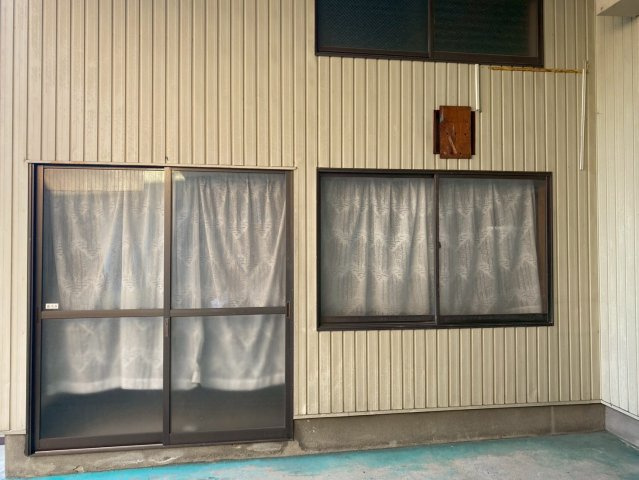 鳥取市寿町倉庫のその他|事務所入り口
