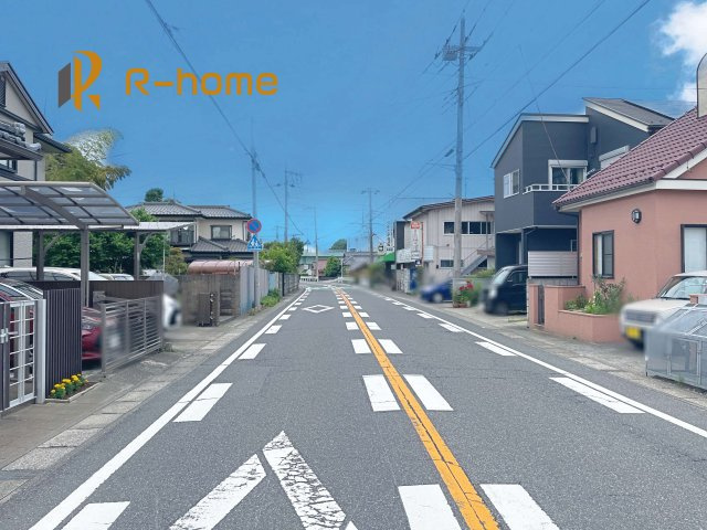 流山市加5期　新築戸建て　2号棟の前面道路含む現地写真|『今から見たい！』大歓迎です♪
お気軽にＲ－ｈomeまでお問い合わせください。