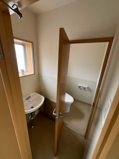 鎌倉市関谷倉庫の洗面所