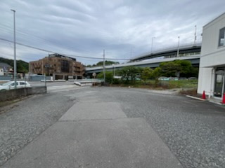 鎌倉市関谷倉庫の駐車場
